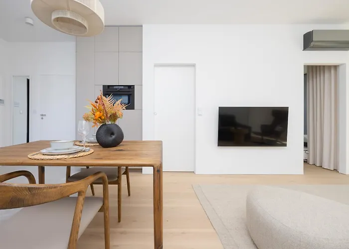 Stylish Grzybowska Apartments By Noclegi Renters