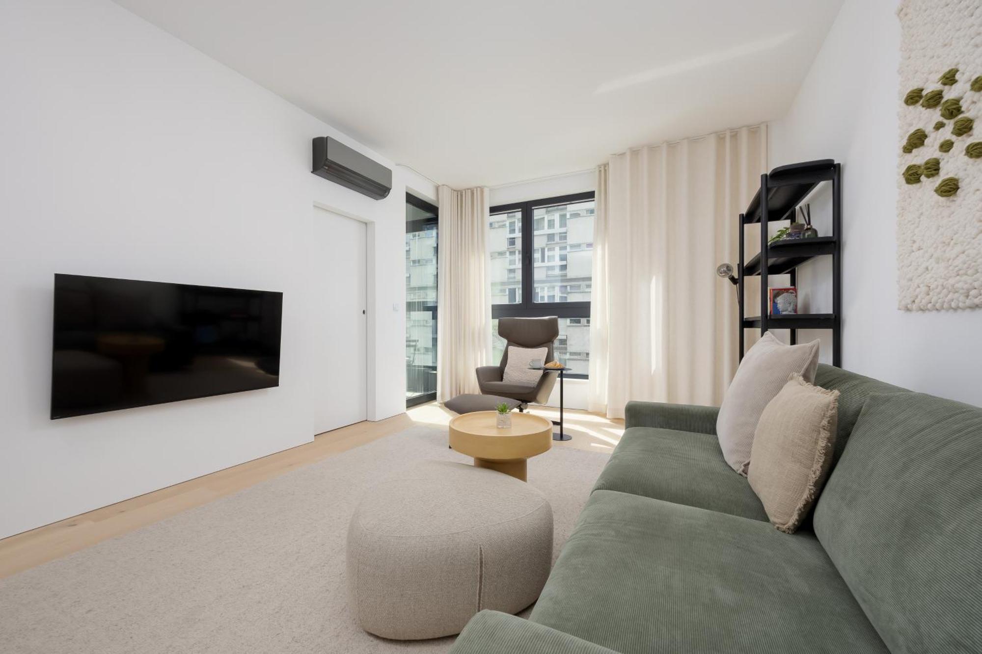 Stylish Grzybowska By Renters Warszawa