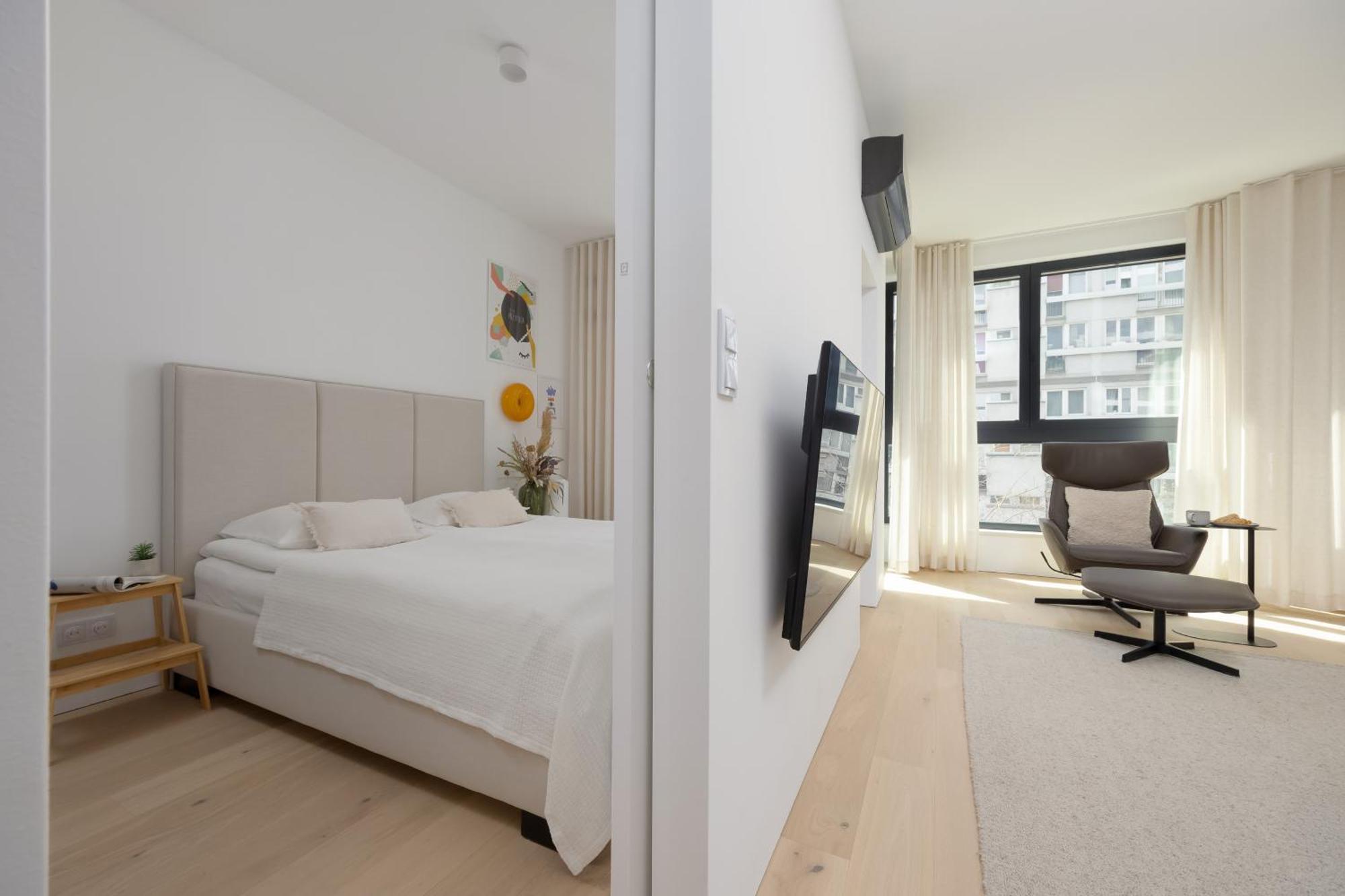 Stylish Grzybowska By Renters * Varšava